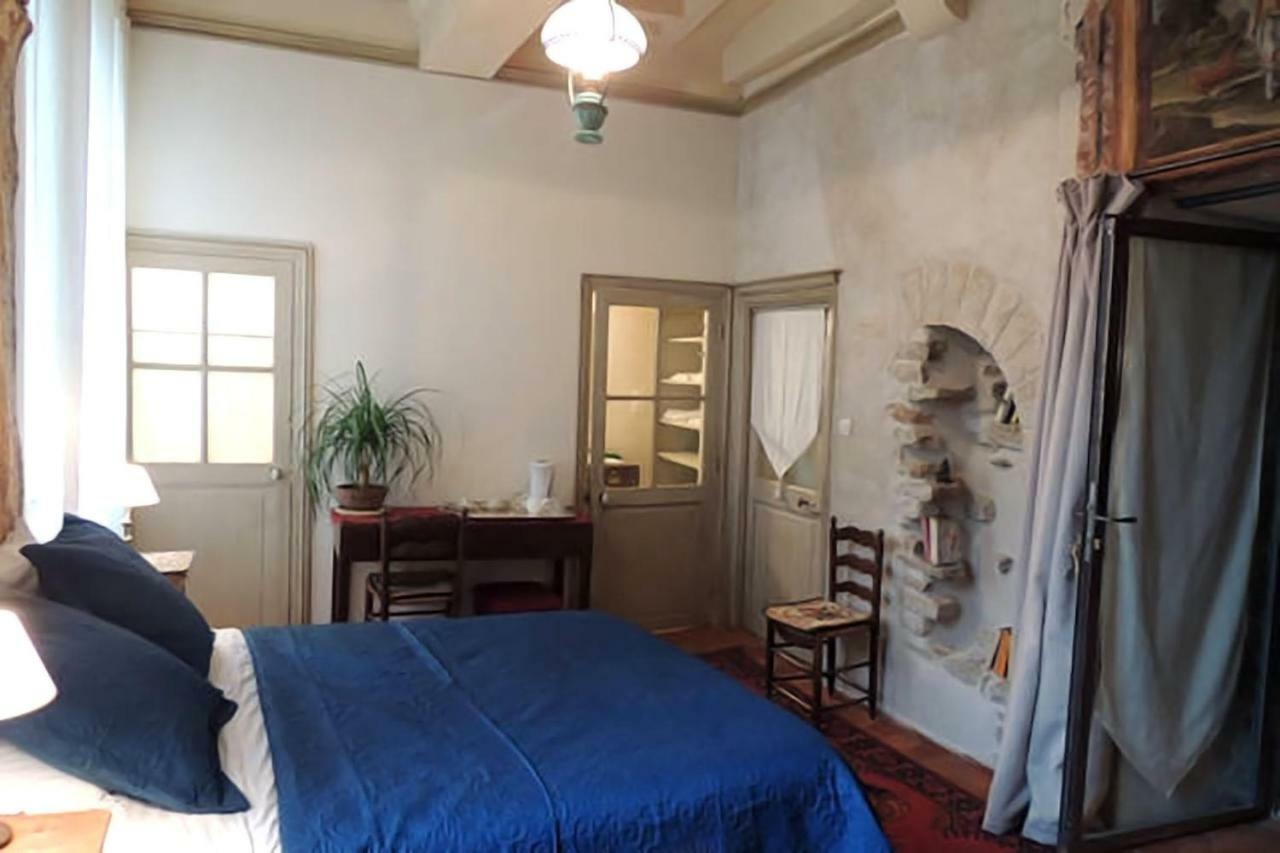 Maison Romane 1136 Cluny Zewnętrze zdjęcie