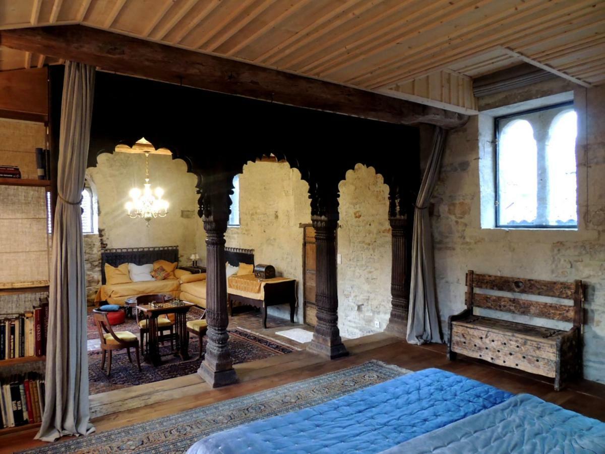 Maison Romane 1136 Cluny Zewnętrze zdjęcie