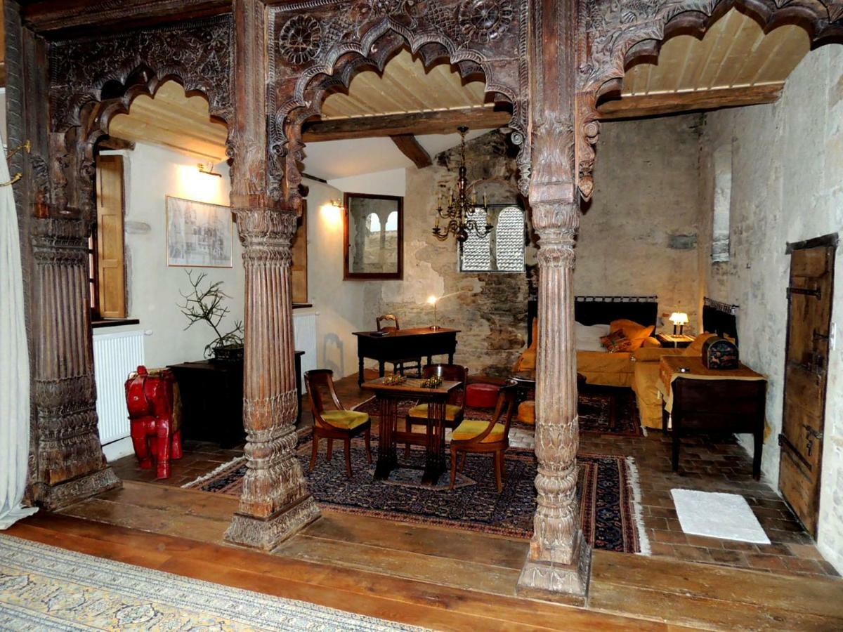 Maison Romane 1136 Cluny Zewnętrze zdjęcie