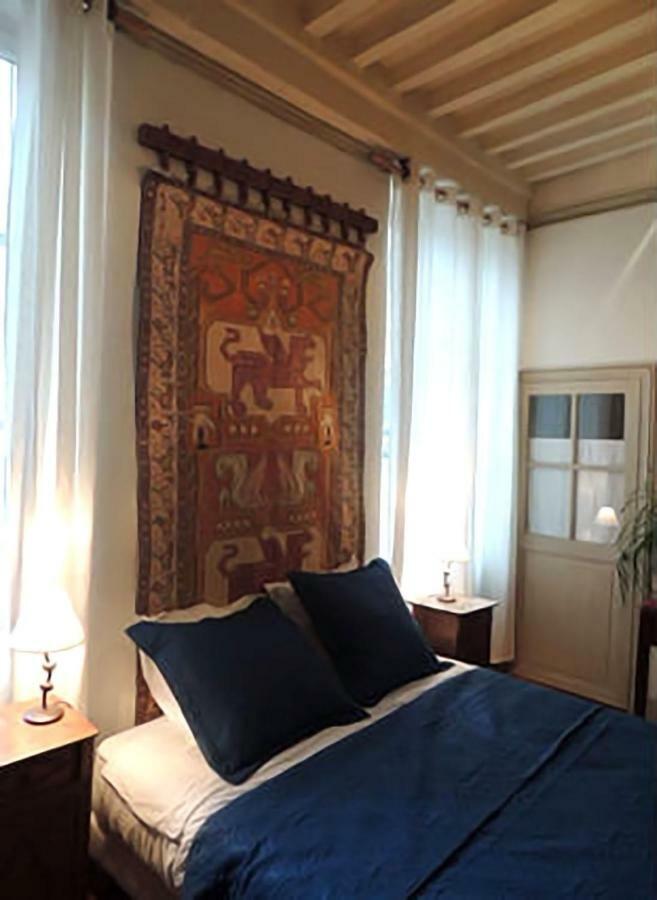 Maison Romane 1136 Cluny Zewnętrze zdjęcie